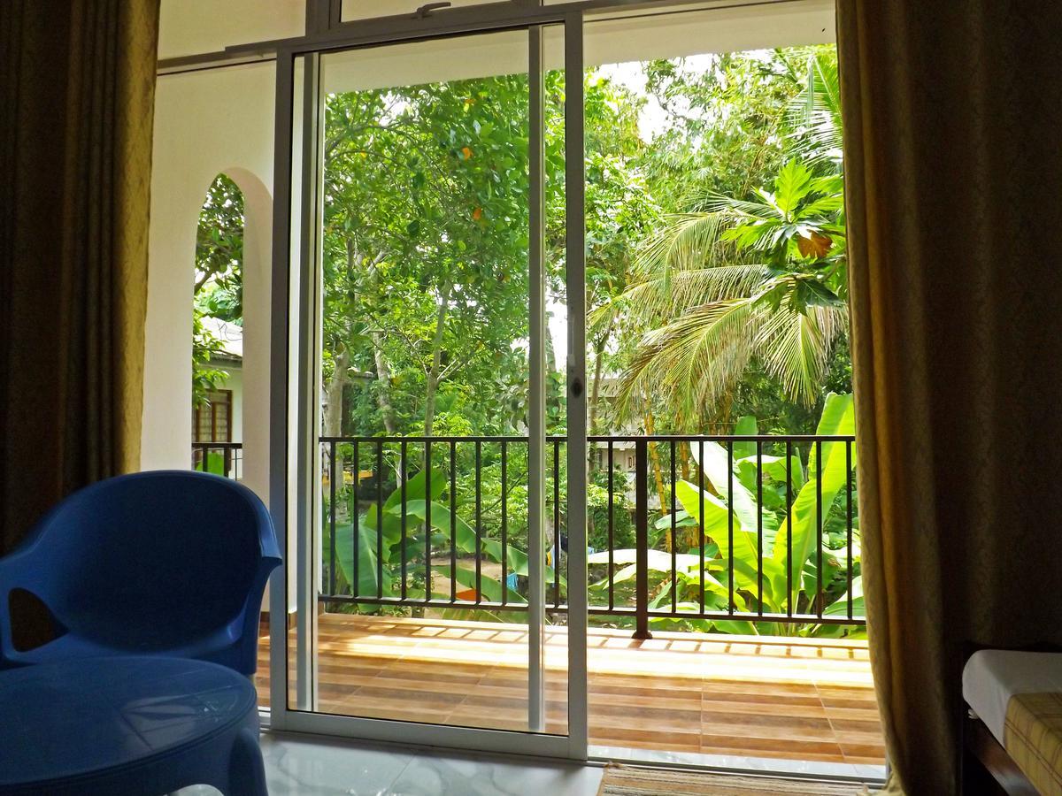 Hotel Diana Hikkaduwa Esterno foto